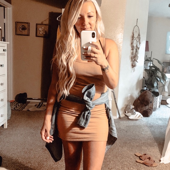 Pink ribbed body con dress - Picture 5 of 5